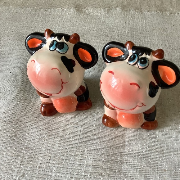 Salt and pepper cow shaker - Picture 4 of 4